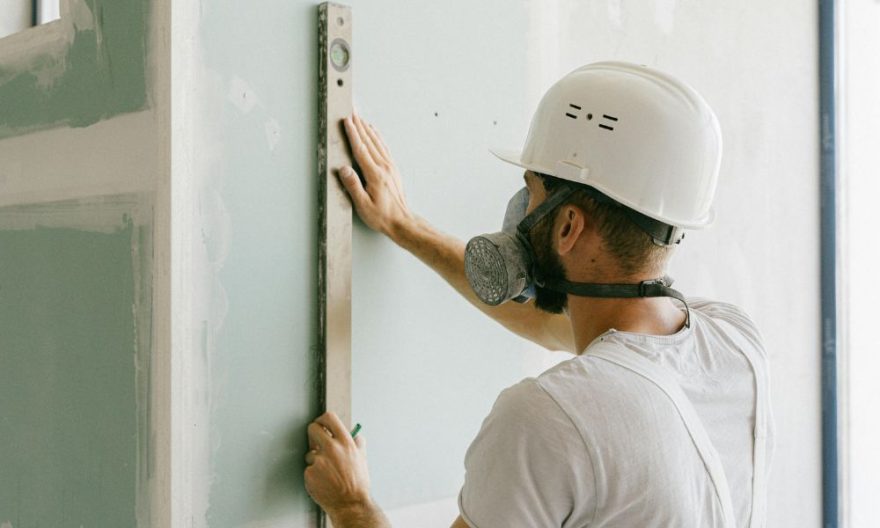 Comment éliminer une mauvaise odeur dans un mur en placo